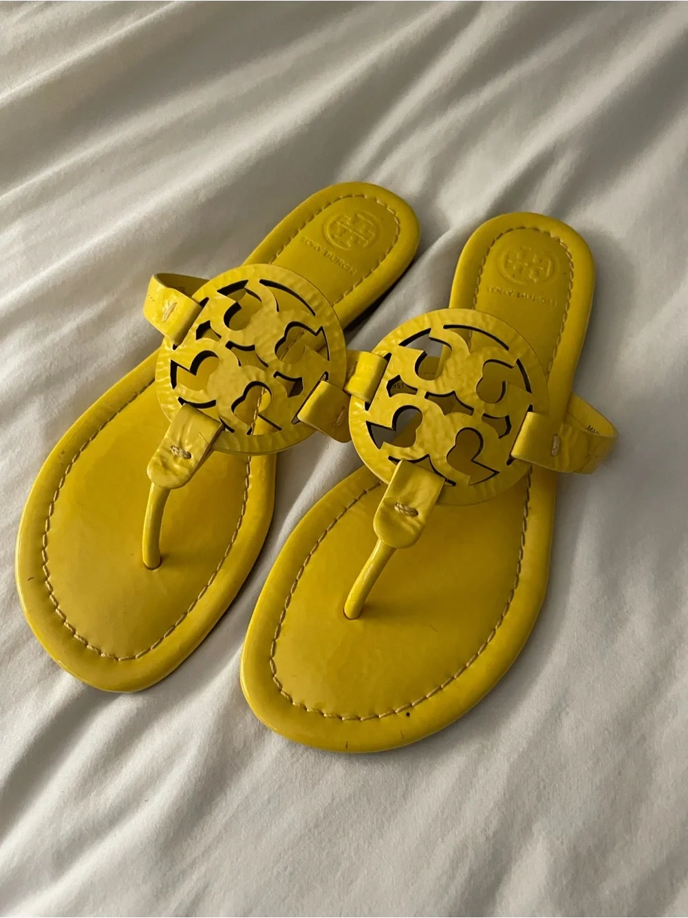 Tory Burch Yellow Patent Miller Thong Sandals Size 6.5